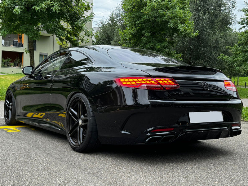Frontschürze Facelift Design (Schwarz) passend für Mercedes S Coupé C217 / A217 / W217 (2014–2020) mit und ohne AMG Line, auch für S63 AMG