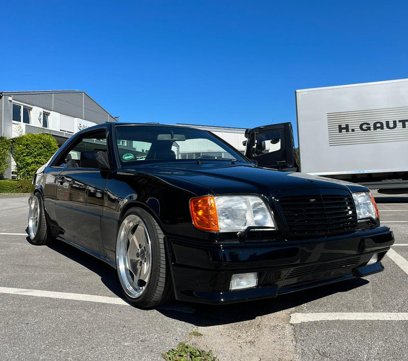 Komplett Bodykit W124 AMG Gen1 Look Frontansicht