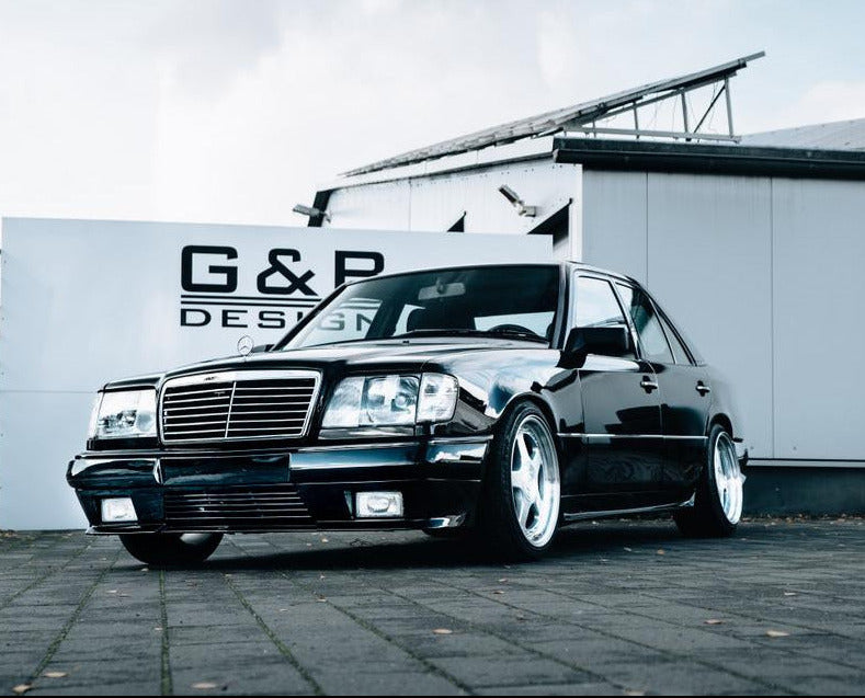 Komplett Bodykit W124 AMG Gen1 Look am Auto montiert